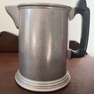 Wilton Armetale Tavern Pitcher